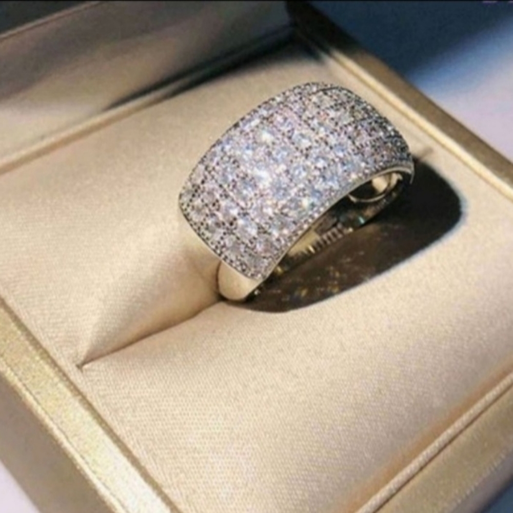 Platinum Round-cut Multi-Row Diamond Band Ring - Picture 7 of 16